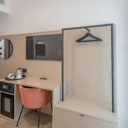Bb Smarthotel Duomo ホテル 4*